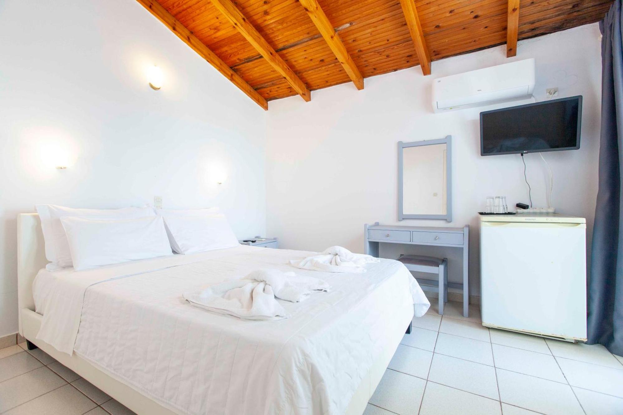 Kontogoni Rooms Elafonissos Exterior foto